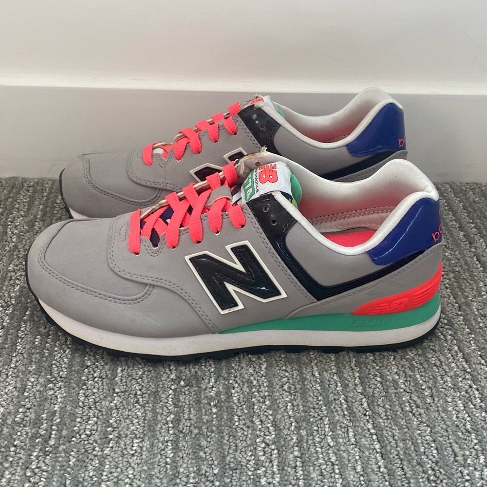 New Balance 574 Women Size 8 Encap WL574HRG Grey and Neon